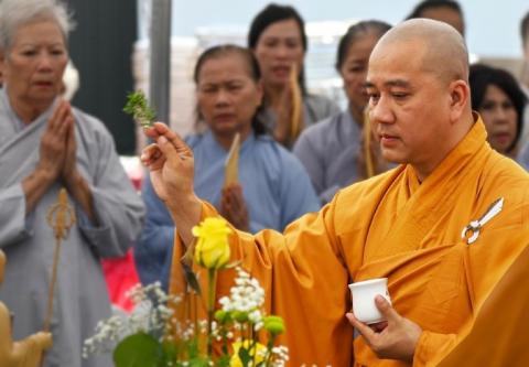 ảnh Thầy Pháp Hóa Pháp Thoại 22/08/2025 - Pháp Thoại Thầy Pháp Hòa Tháng 8 Năm 2025