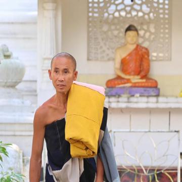 ảnh Sư Thầy Minh Tuệ Chia Sẻ Phật Pháp Ngày 27/11/2025