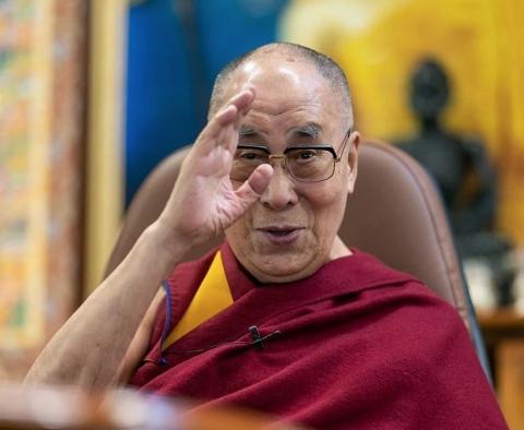 ảnh Cách Giải Quyết Mọi Vấn đề Cực Khôn Khéo - Đức Đalai Lama